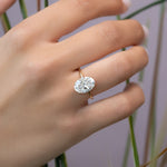 Load image into Gallery viewer, 2 CT Oval Cut Moissanite Solitaire Diamond Ring