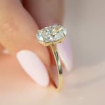 Load image into Gallery viewer, 2.5 CT Oval Cut Solitaire Moissanite Diamond Ring