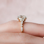 Load image into Gallery viewer, 3.0 CT Oval Cut Moissanite Diamond Cluster Engagement Ring