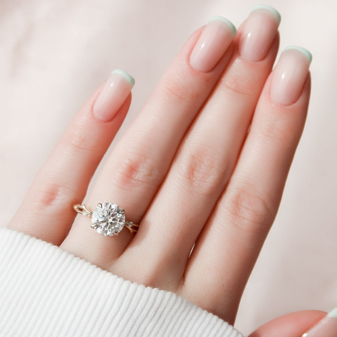 Round Moissanite Engagement Ring