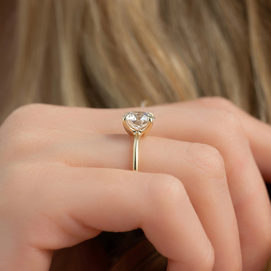 2CT Moissanite Engagement Ring