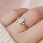 Load image into Gallery viewer, Floral Engagement Ring
