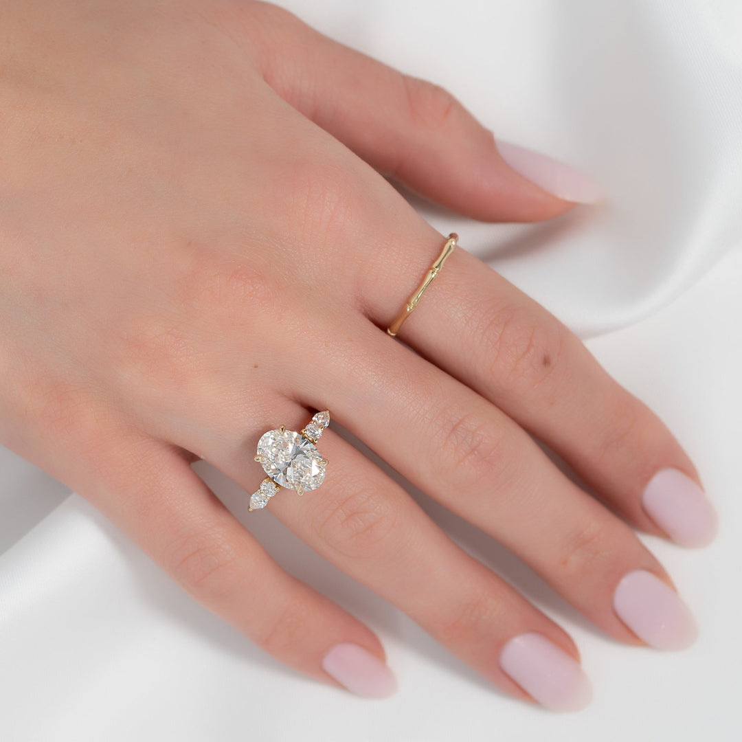 Oval Engagement Ring