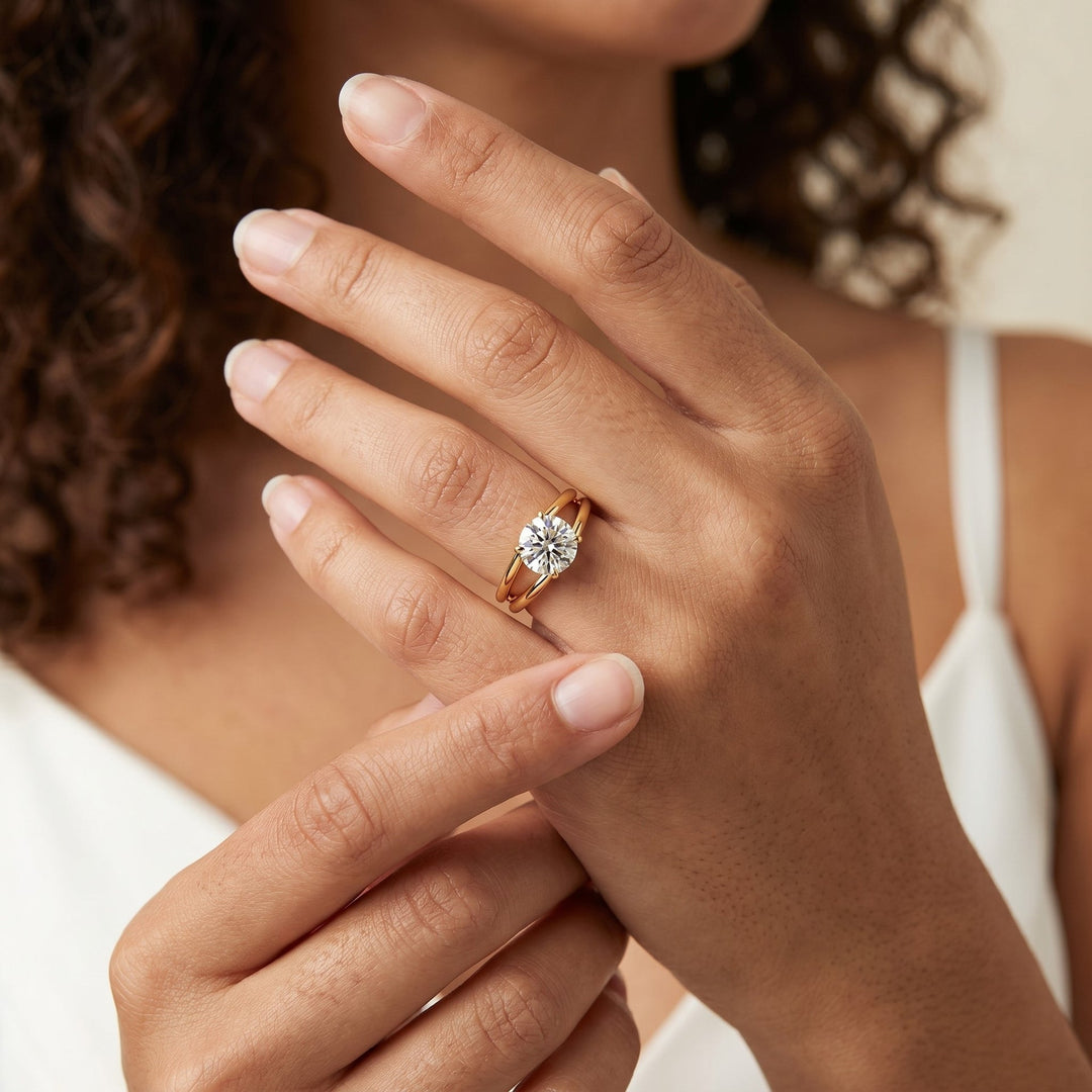 Round Diamond Engagement Ring
