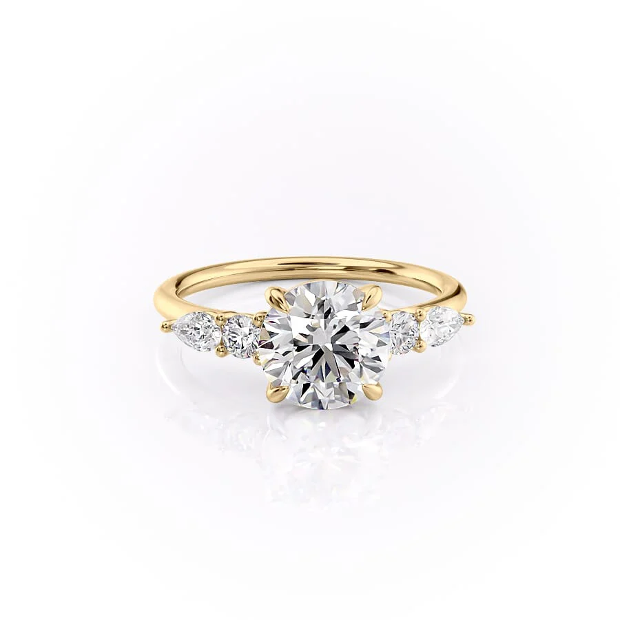 Round Cut Engagement Ring
