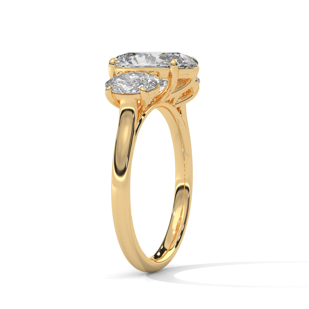 Oval Diamond Ring