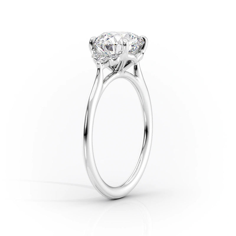 2.5 CT Round Cut Moissanite Diamond Ring